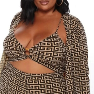 FASHION NOVA NWT Crop Top Plus Size 2X‎
